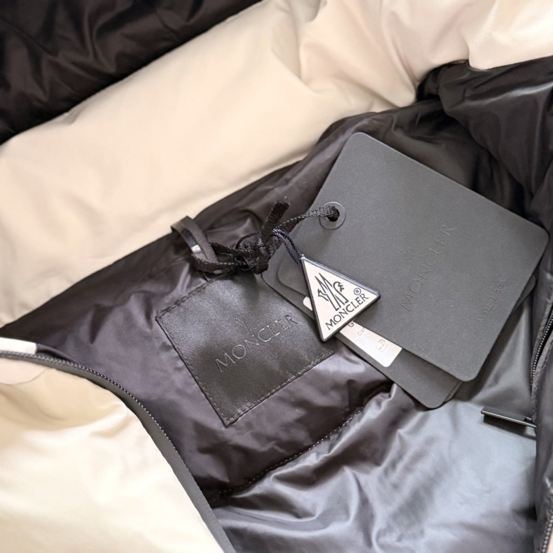 70ef82278250e703a67fd7dc643554c9_1765974935_6989.jpg 70ef82278250e703a67fd7dc643554c9_1765974935_6989.jpg