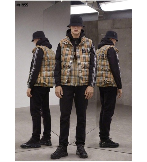 버버리 호스페리 레터링 프린트 패딩 베스트