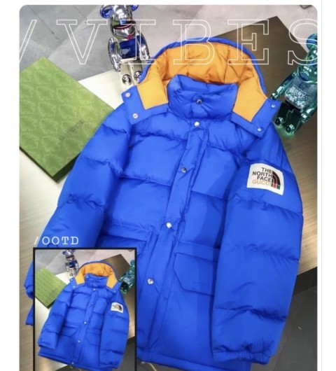구찌 x 노스페이스 콜라보 블루 패딩