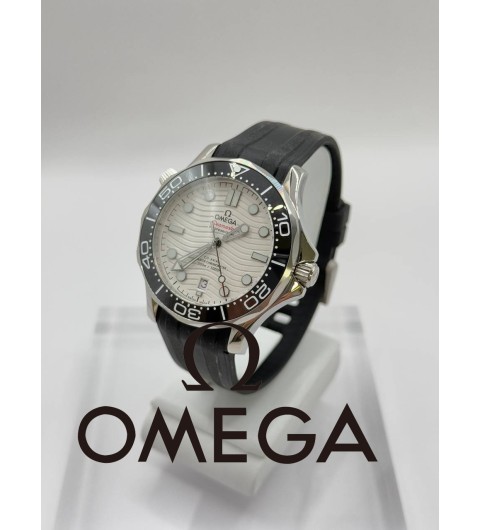오메가 씨마스터 다이버300 (국내공장 AS가능)