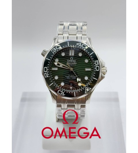 오메가 코액시얼 씨마스터 그린 다이버300M (국내공장 AS가능)