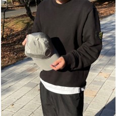 스톤아일랜드 패치 맨투맨 - 블랙