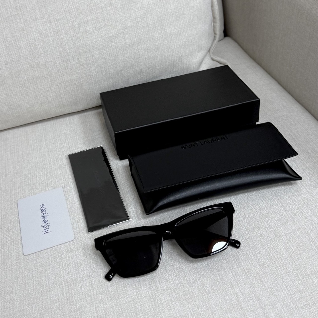 생로랑 SUN SL-M103/F 블랙 캣아이 로제 선글라스 - 2 Color