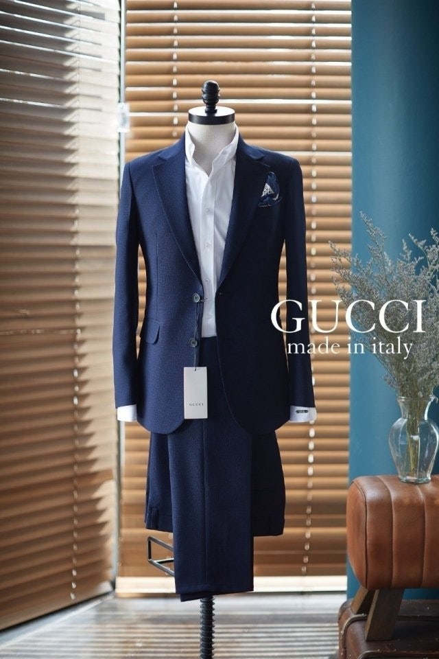 구찌 2025S/S 수입 프리미엄 (쿨맥스) 수트 정장 -네이비-