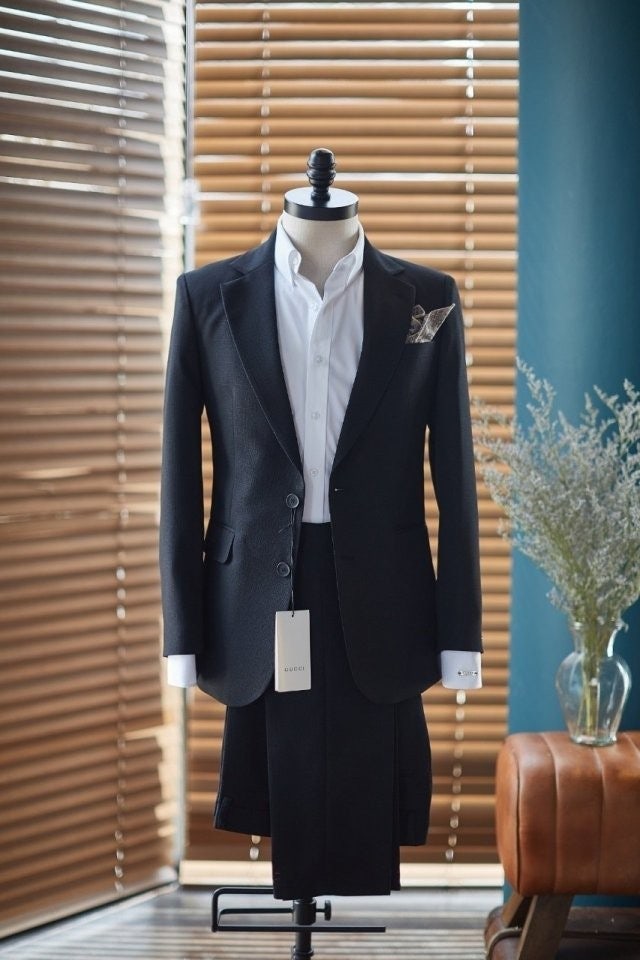 구찌 2025S/S 수입 프리미엄 (쿨맥스) 수트 정장 -블랙-