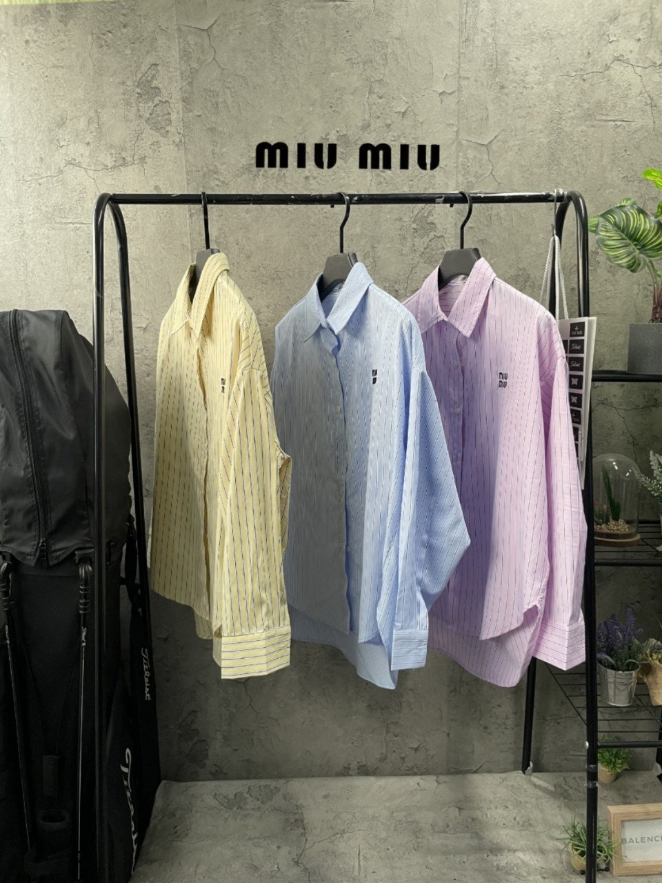미우미우 자수로고 오버셔츠 (여성용) 3color