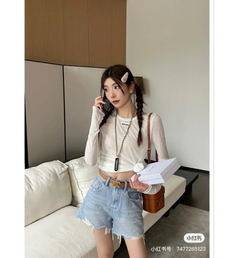 미우미우 여성 로고 패치 시스루 슬리브