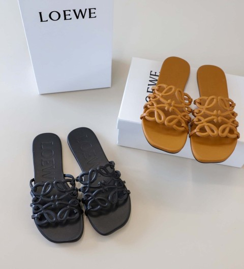 로에베 수입 페달 아나그램 슬라이드 - 2 Color