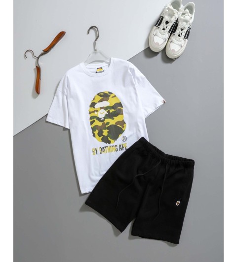 베이프 퍼스트 카모 바이 베이싱 에이프 반팔티 & 에이프 헤드 원포인트 스웨트 반바지 세트 - 2 Color