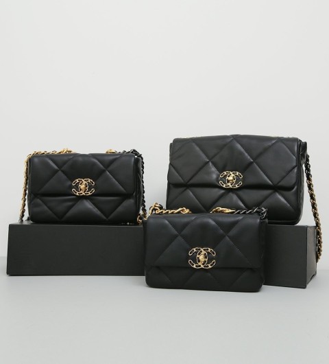 샤넬 골드 램스킨 19플랩백 & 제니 핸드백 - 3 Size