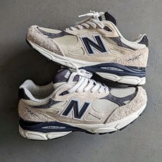 뉴발란스 990 V3 메이드 인 USA 문빔 마카다미아넛