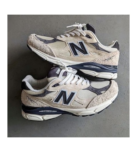 뉴발란스 990 V3 메이드 인 USA 문빔 마카다미아넛