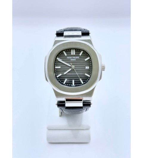 파택필립 노틸러스 블랙 다이얼 블랙 가죽 (국내공장 AS가능)