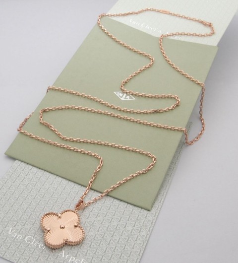 반클리프 빈티지 알함브라 홀리데이 펜던트 다이아몬드 로도나이트