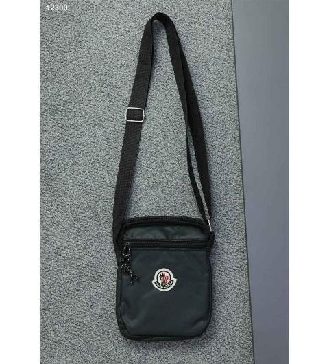 세일 - 몽클레어 패치 미니 크로스백