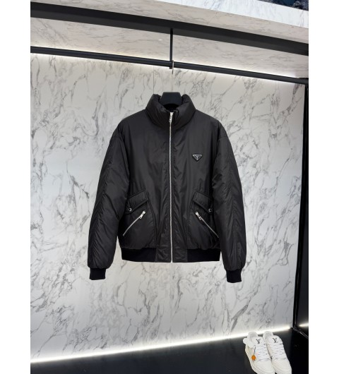 프라다 리나일론 다운 패딩