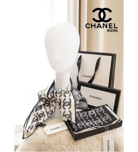 샤넬 트로피칼 스케치 실크 스퀘어 스카프 - 2 Color