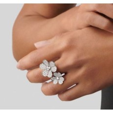 반클리프 프리볼 비트윈 더 핑거 링 실버