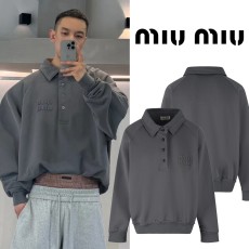 2025 미우미우 디스트레스드 코튼 폴로 스웨트 셔츠 (남여공용) -정품급-