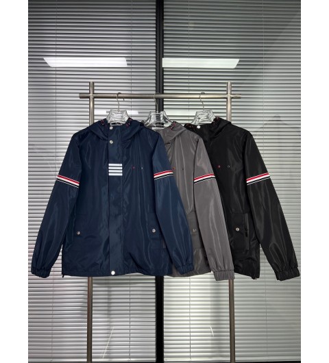 톰브라운 3선 암밴드 바람막이 후드 자켓 - 3 Color