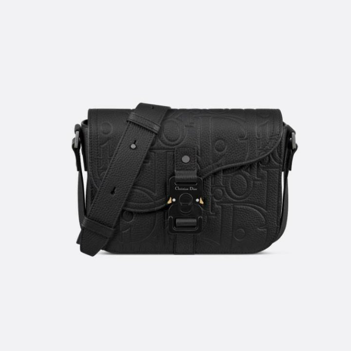 디올 새들 스몰 플랩 스트랩백