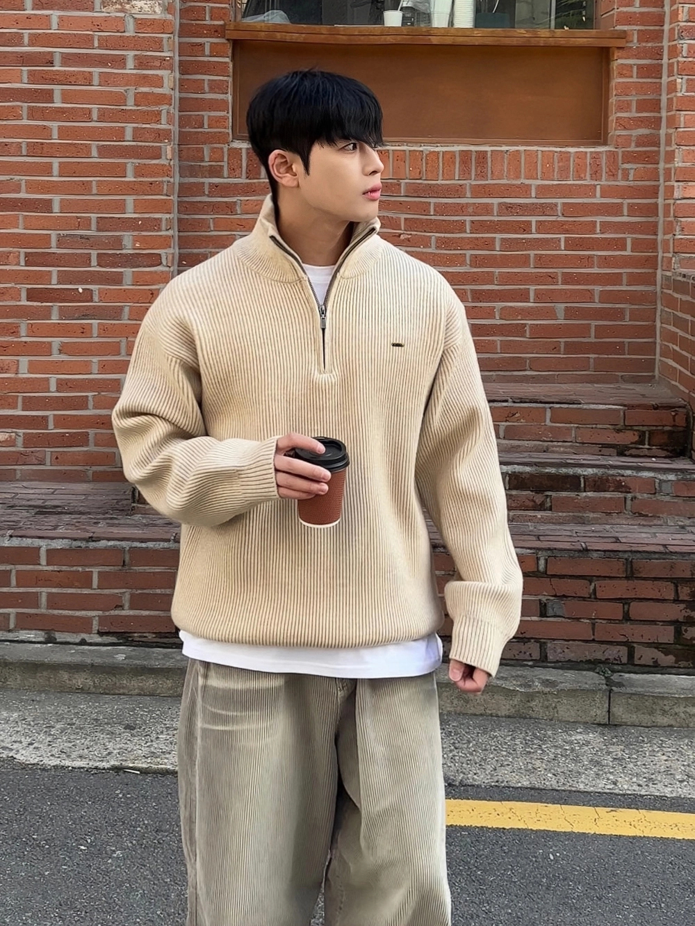 로로피아나 네즈 니트 반집업 0040