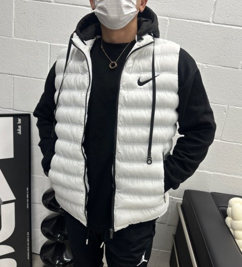나이키 후드 발열 조끼패딩 (2color)