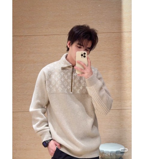 루이비통 하프 집업 풀오버 니트