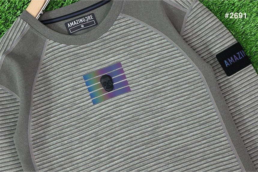 어메이징크리 아코디오 스트라이프 플리스 라운드 티셔츠 - 2 Color