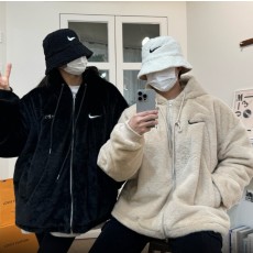 나이키 뉴 레더 밍크 패딩