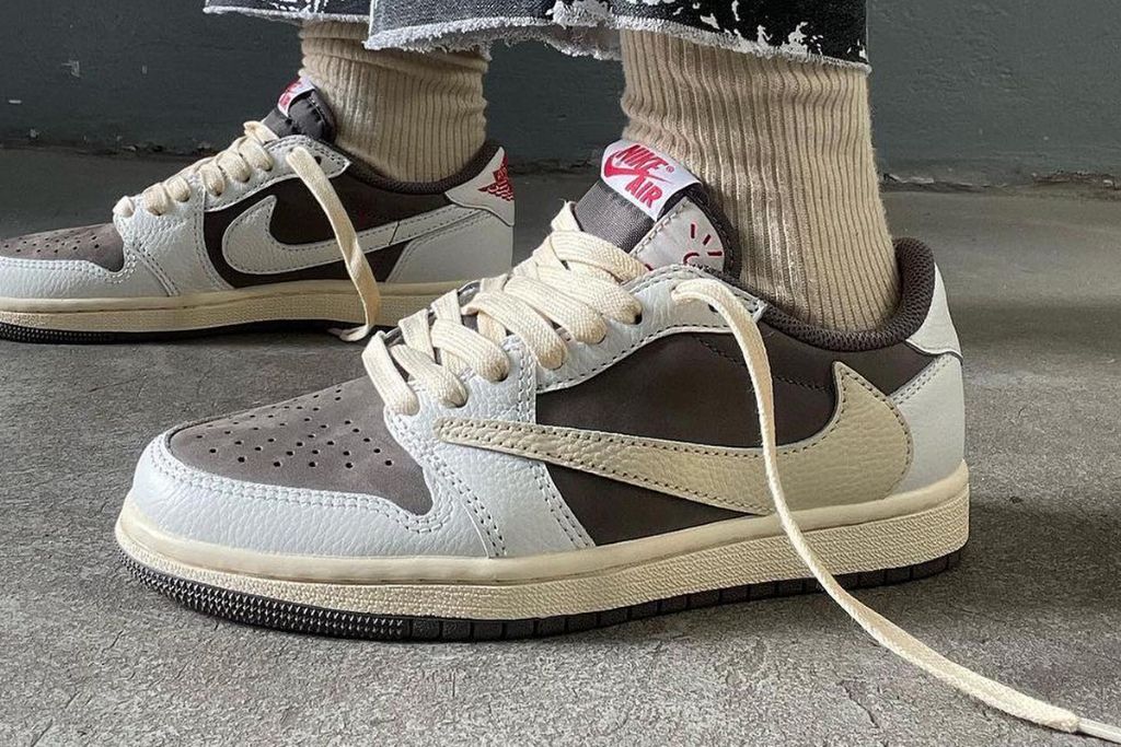 *기획특가* 나이키 트래비스스캇 x 조던1로우OG '리버스 모카 (국내당일배송)