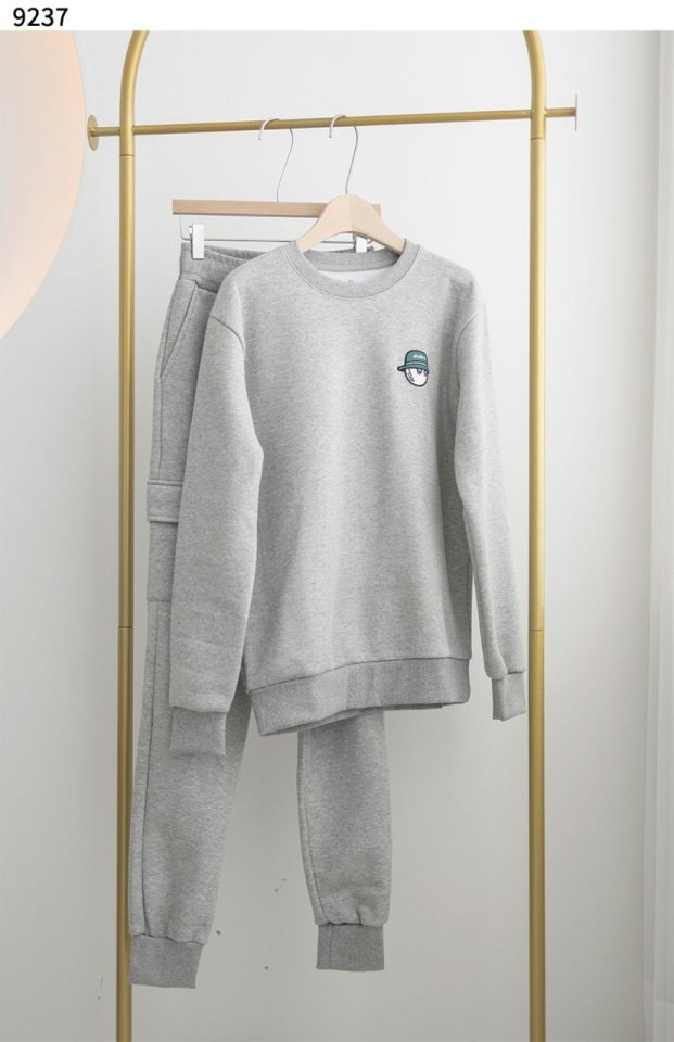 말본 포인트 라운드 맨투맨 조거팬츠 기모 트레이닝 세트 - 2 Color