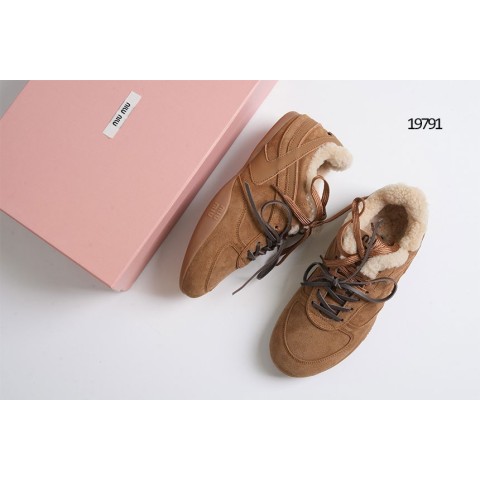 미우미우 짐 레더 스웨이드 스니커즈