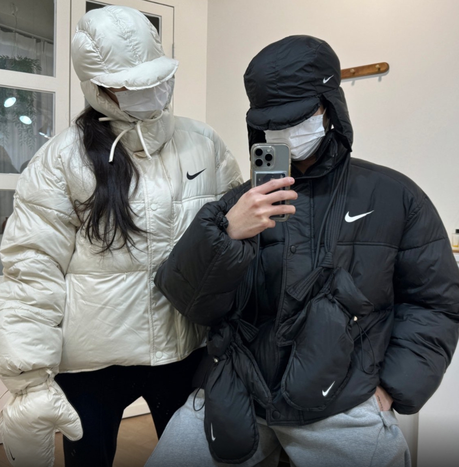 나이키 테크 윈터 이어 패딩 (모자+장갑+패딩세트) -2color-