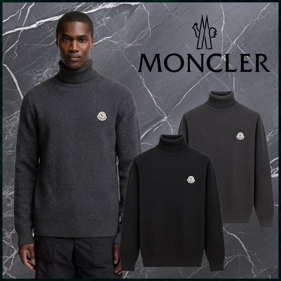 몽클레어 와펜 패치 와플 터틀넥 니트 풀오버 - 2 Color