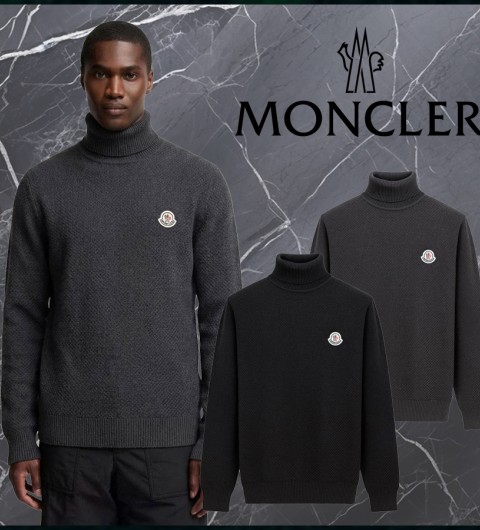 몽클레어 와펜 패치 와플 터틀넥 니트 풀오버 - 2 Color