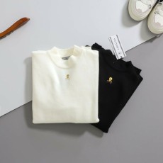 마크앤로나 백 스컬로고 기모 스웨터 - 2 Color