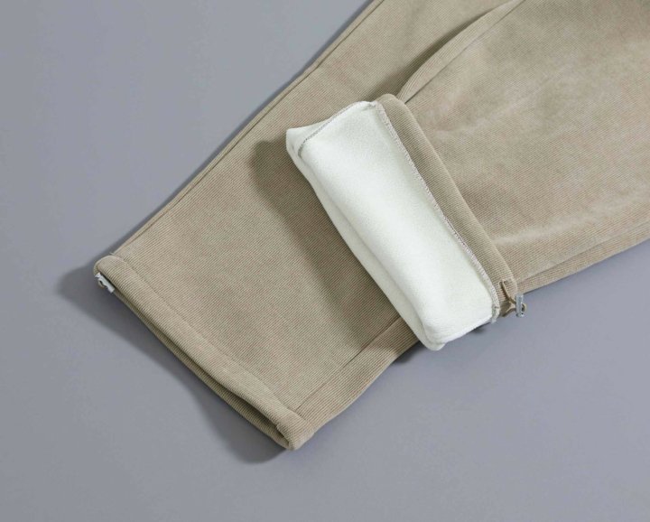 프라다 레드탭 삼각로고 포인트 기모 팬츠 - 2 Color