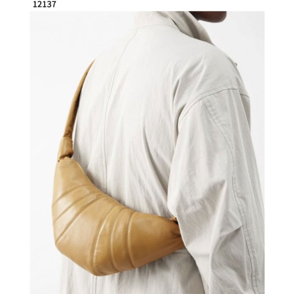 르메르 크로와상 소프트 나파 레더 크로스백 스몰 - 베이지-레플리카 사이트 쇼핑몰