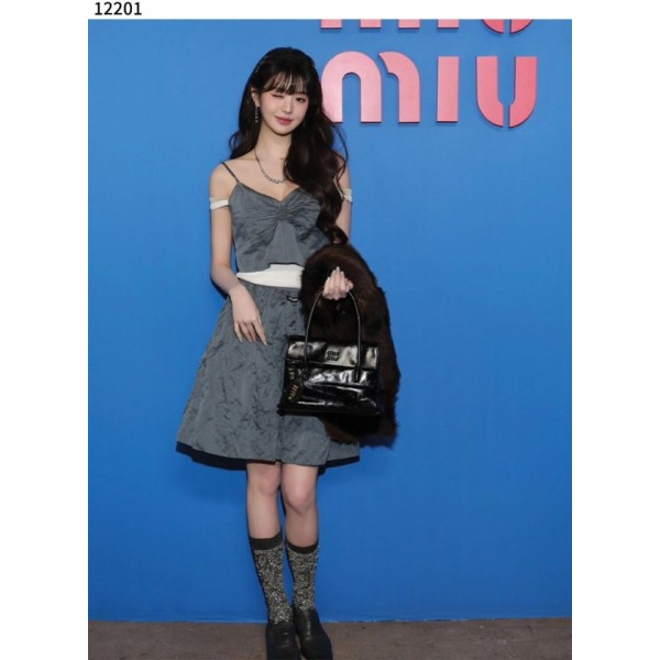 미우미우 솔리테르 광택 가죽 백-레플리카 사이트 쇼핑몰