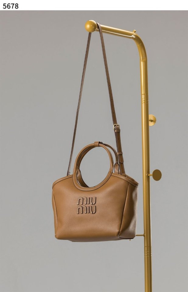 미우미우 아이비 가죽백 스몰백