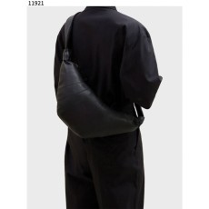 르메르 미디엄 크로와상 백 소프트 나파 레더