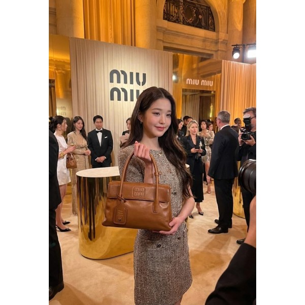 미우미우 솔리테르 가죽 백 - 브라운-레플리카 사이트 쇼핑몰