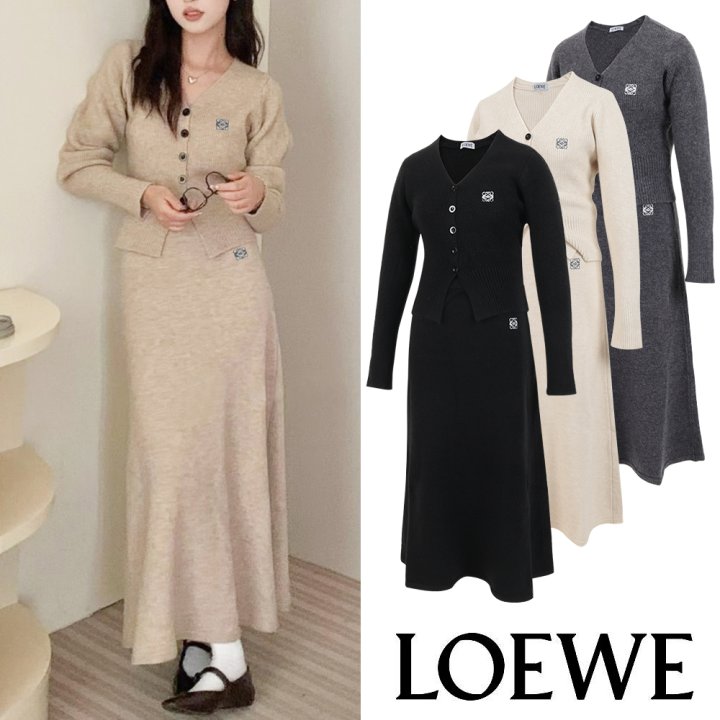 로에베 아나그램 자수 니트 가디건 스커트 세트 (3color)