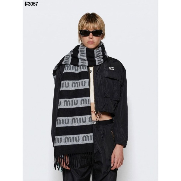 미우미우 로고 스트라이프 울 자카드 태슬 숄 머플러 - 2 Color-레플리카 사이트 쇼핑몰
