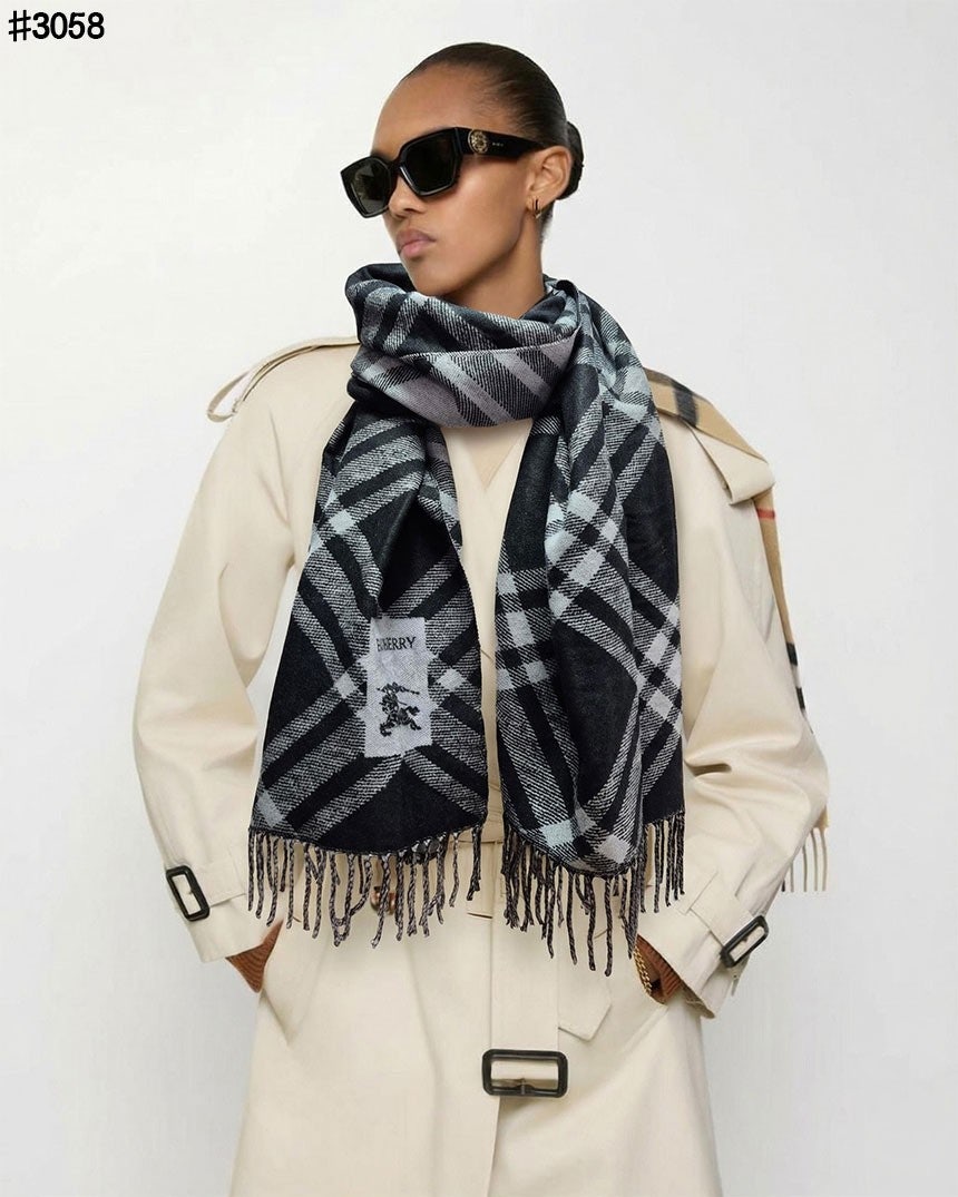 버버리 EKD 노바 체크 울 자카드 태슬 숄 머플러 - 2 Color