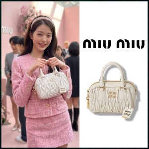 미우미우 아르카디 마테라쎄 나파 가죽 백 - 화이트