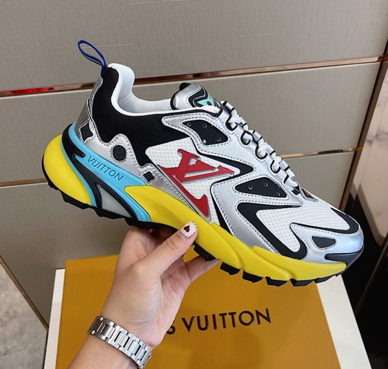 *기획특가* 루이비통 러너 태틱 스니커즈 (국내당일배송)