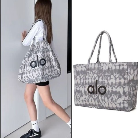 alo 알로 요가 타이다이 쇼퍼백