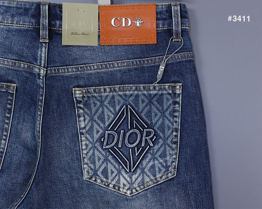 디올 이니셜 엠보 포켓 워싱 데님 팬츠